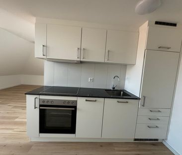 1.5 Zimmer - Photo 2