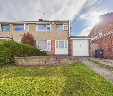 3 bedroom semi-detached house to rent - Photo 2