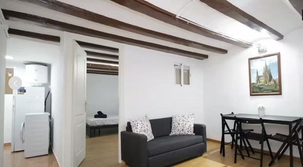 Carrer de la Lluna, Barcelona, Catalonia 08001 - Photo 1