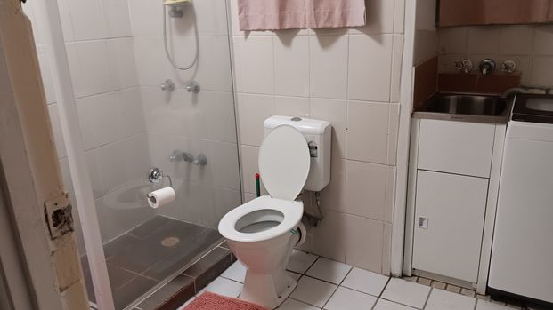 Broadbeach Waters - Photo 1