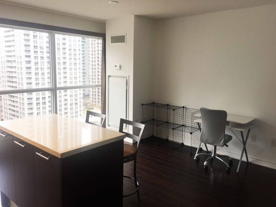 For Lease - 386 Yonge Street Unit# 1219, Toronto, Ontario - Photo 1