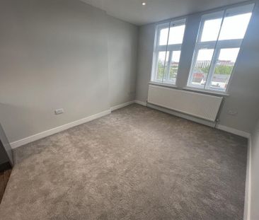 NewStreet, BURTON-ON-TRENT - Photo 3