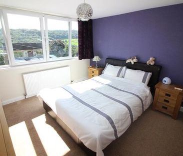 4 bedroom detached house to rent - Photo 4