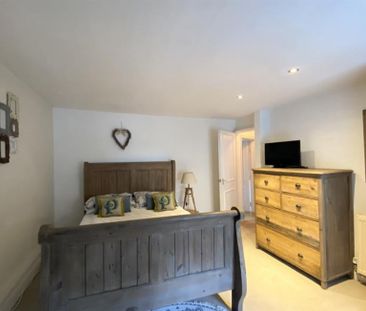 2 Bedroom Apartment To Let - Photo 5