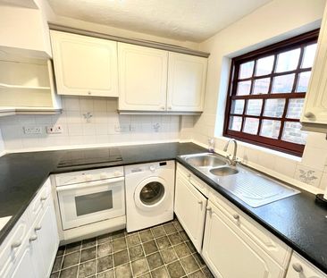 Victoria Court, Tower Court Mews, Westcliff-on-Sea, Essex, SS0 7QJ - Photo 1