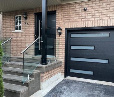 For Lease - 22 Grape Trail Unit# Main & 2nd Floor, Brampton, Ontario - Photo 2