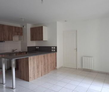 Location Appartement 2 pièces 36m² STE FOY LES LYON 69110 - Photo 3