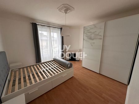 Location Appartement 3 pièces 71m² - Photo 3