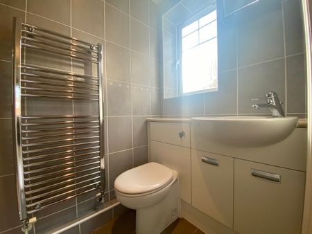 Penn Hill Avenue, Poole - Photo 5