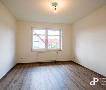 **RENOVIERTE BALKONWOHNUNG MIT EINBAUKÜCHE UND PKW-STELLPLATZ IN BRAUNSCHWEIG MASCHERODE** - Foto 4