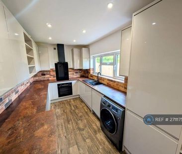 2 bedroom semi-detached house to rent - Photo 5