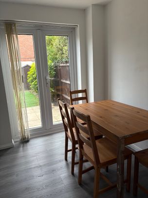 2 Bed End Terrace, Elm Park, RG30 - Photo 1