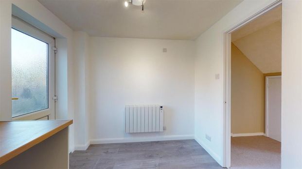 2 bedroom semi-detached house to rent - Photo 1