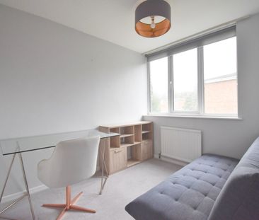 Silver Tree Close, Walton-on-Thames, KT12 - Photo 4