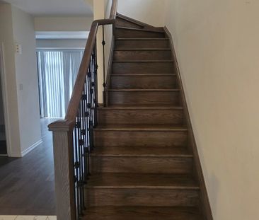 For Lease - 257 Gillespie Drive, Brantford, Ontario - Photo 2