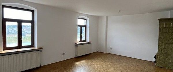 Herrliche 3-Zimmer Wohnung im historischen Altbau mit Blick auf die Elbe! - Foto 1