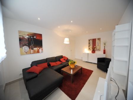 Location Appartement 2 pièces 75m² - Photo 2