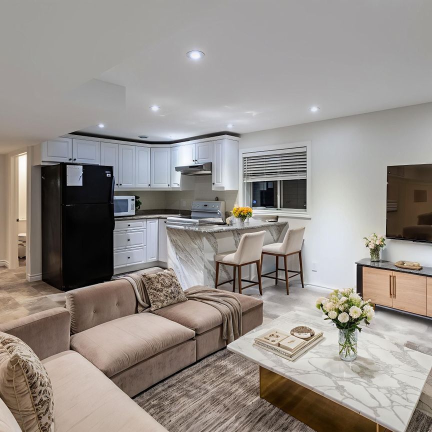 For Lease - 35 Hummingbird Lane, St. Thomas, Ontario - Photo 1