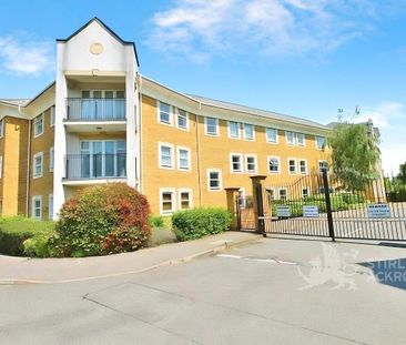 International Way, Sunbury-on-Thames, Surrey, TW16 7HQ - Photo 4