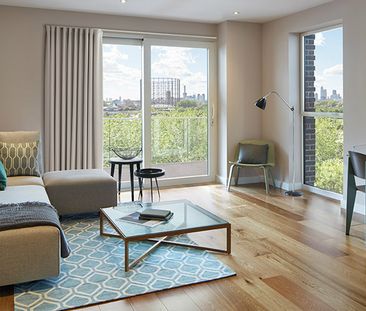 Studio Flat, The Moore Building, SE10 - Photo 1