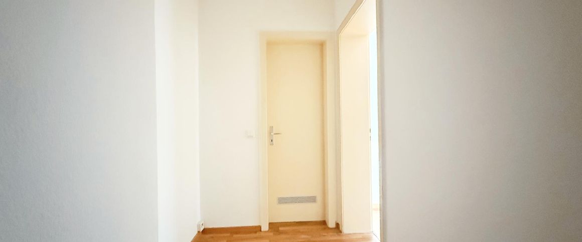 2-ZIMMER 48m² WOHNUNG. HELL, MODERN, RUHIG. KREFELD ZENTRUM. - Foto 1