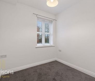 2 bedroom ground floor flat to rent - Photo 6