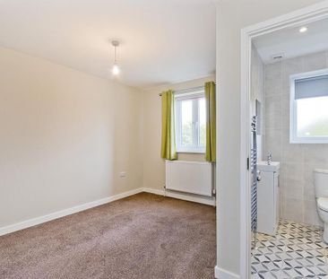 2 bedroom end of terrace house to rent - Photo 6