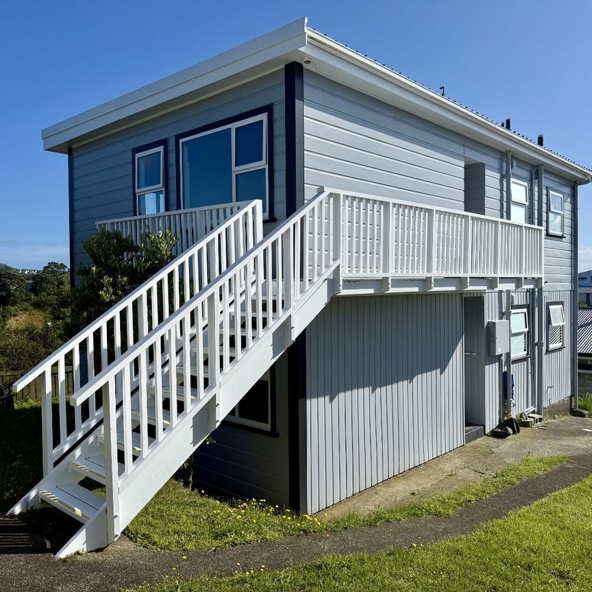 Two Bedroom Apartment in Kingston - Photo 1