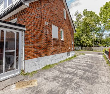 For Lease - 248 Felan Avenue, Oakville, Ontario - Photo 3