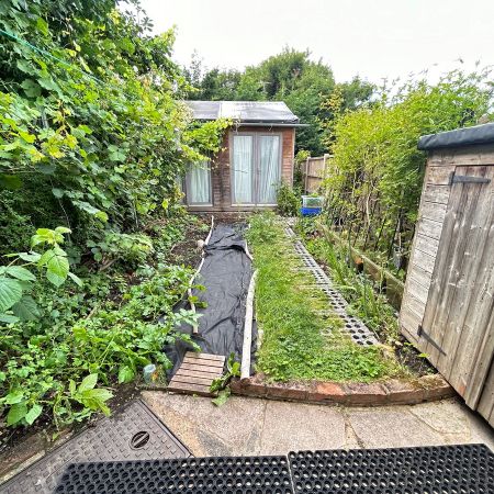 Sunnydene Road, Croydon, CR8 2 - Photo 4