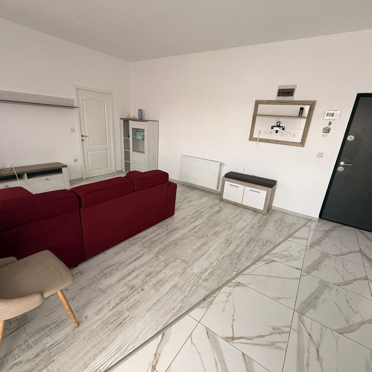 Apartament 2 camere semidecomandat bloc cu lift zona Eroilor - Photo 1