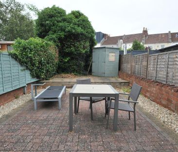 2 bedroom terraced house to rent - Photo 6