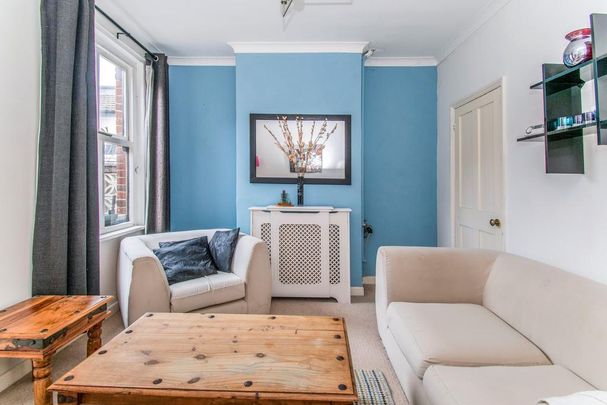 2 bedroom terraced house to rent - Photo 1