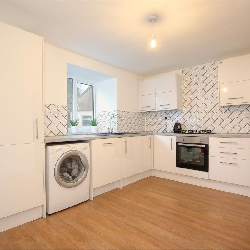 2 Nags Head Coach House, Market Place, Castleton - Photo 1
