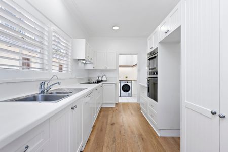 33 Adelaide Street, Balgowlah Heights NSW 2093 - House For Rent | Domain - Photo 4