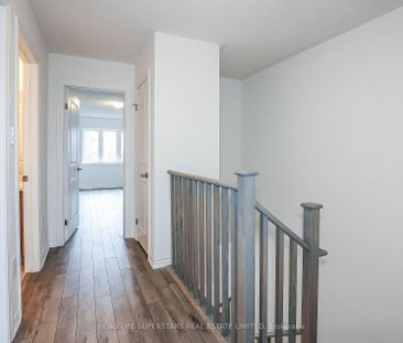 Townhouse For Lease | X8104496 - Photo 4