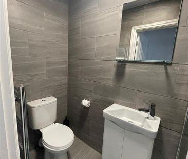Studio to rent - Photo 6