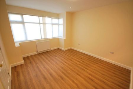 4 bedroom terraced house to rent - Photo 2