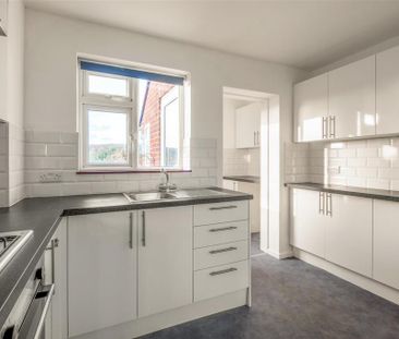 3 bedroom terraced house to rent - Photo 6