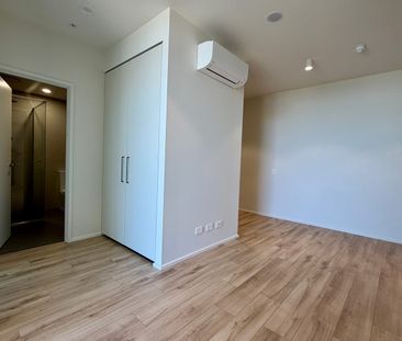 Modern City 1B1B Apartment with Elevated Skyline Views - Photo 2