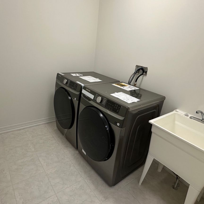 For Lease - 126 Hitchman Street, Brant, Ontario - Photo 1