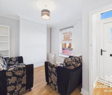 19 Chobham Street, Bloomfield, Belfast, BT5 5BL - Photo 3