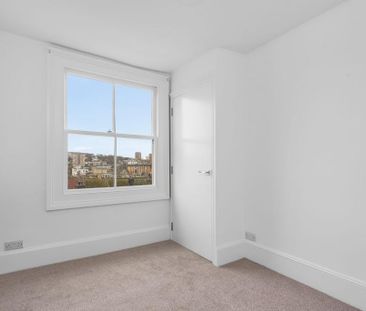 4 bedroom terraced house to rent - Photo 5