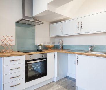 Lismore Road, Eastbourne - Photo 3