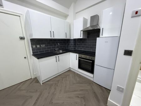 1 Bed Flat, Seven Sisters Road, N4 - Photo 4