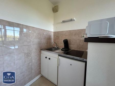 Location Appartement 1 pièce 23m² NIORT 79000 - Photo 5