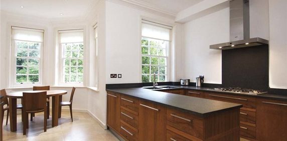 Bracknell Gardens, Hampstead, London, NW3 7EB - Photo 2