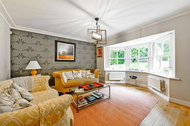 5 bedroom detached house to rent - Photo 1