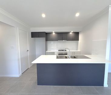 Spacious 4-Bedroom Family Home in Quiet Location - Photo 3