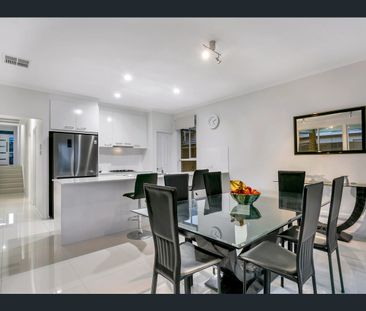 4 Bedroom Home with Spectacular Views. - Photo 4